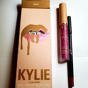 KYLIE Matte Liquid Lipstick and Lip Liner Set